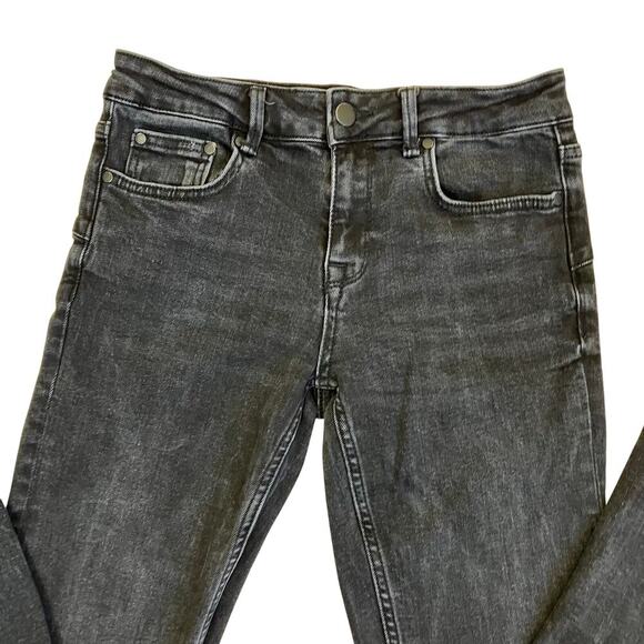 Zara Sz 6 Charcoal Washed Black Slim Flare Jeans Mid Rise Stretchy Raw Hem - Picture 8 of 16